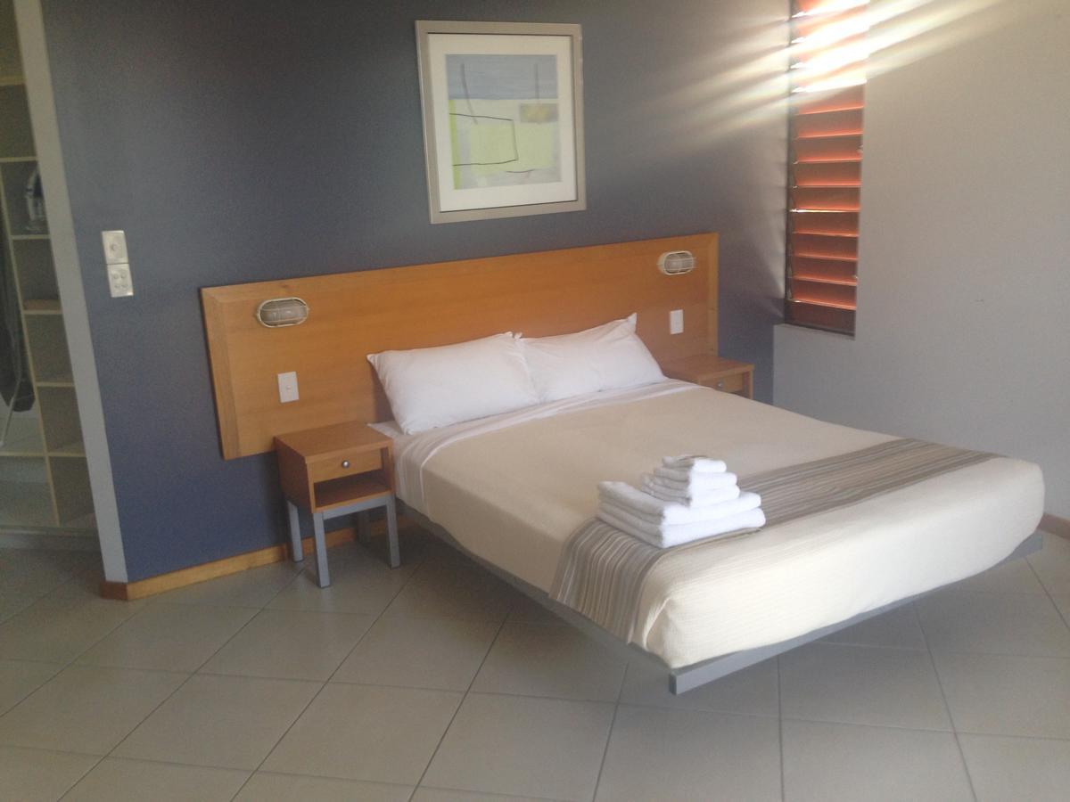 Riverview Tavern Ross River Chambre photo